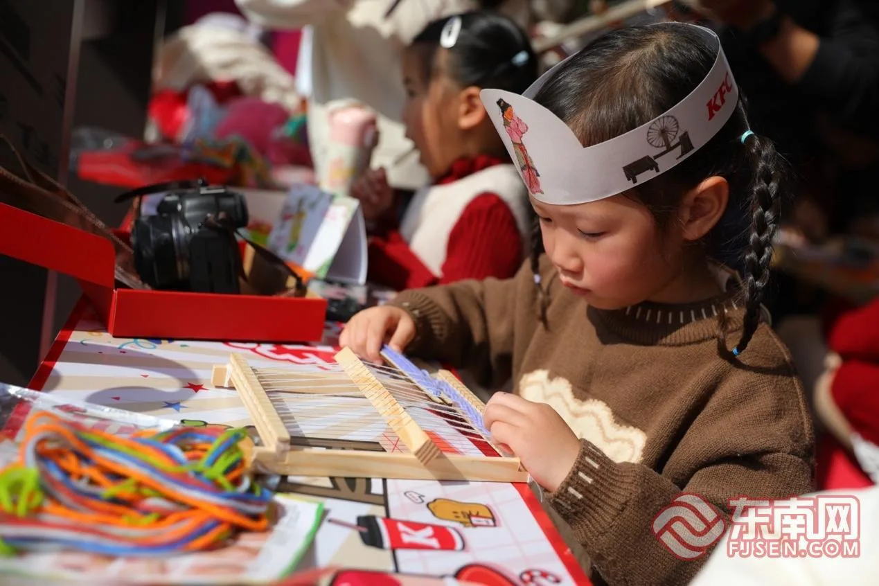 “蔡皋经典中国绘本”故事会在福州举行