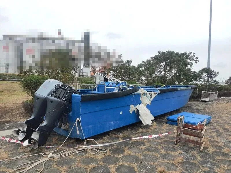 广西钦州港两艘快艇相撞，1人落水失踪，仍在搜救中！