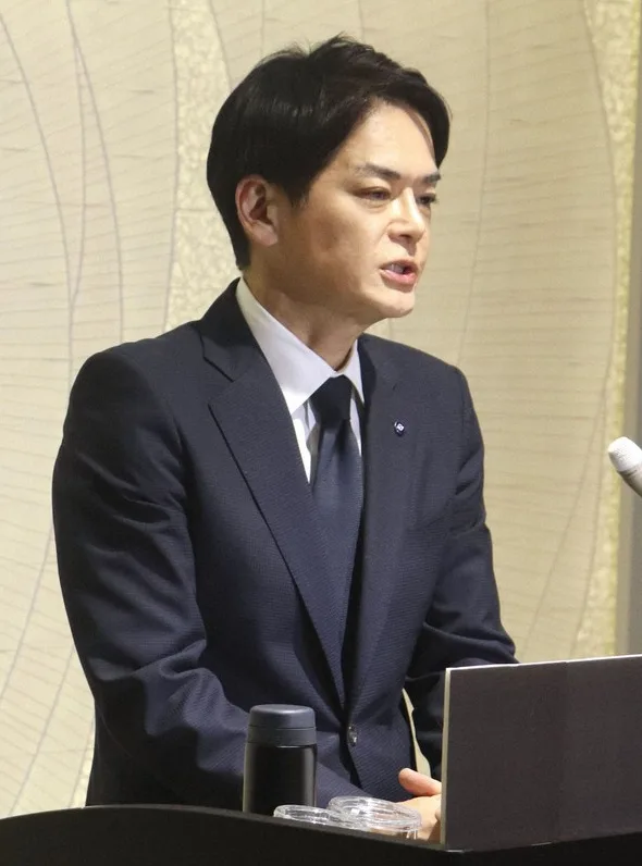 日本横滨市市长就涉嫌发表侮辱性言论和职场骚扰问题道歉