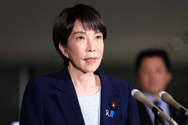 日媒：最新民调显示高市内阁支持率暴跌10%，解散众议院决定引不满