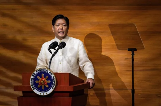 外媒：菲律宾渡轮沉没事故致18人遇难，仍有10人失踪，马科斯下令全面调查