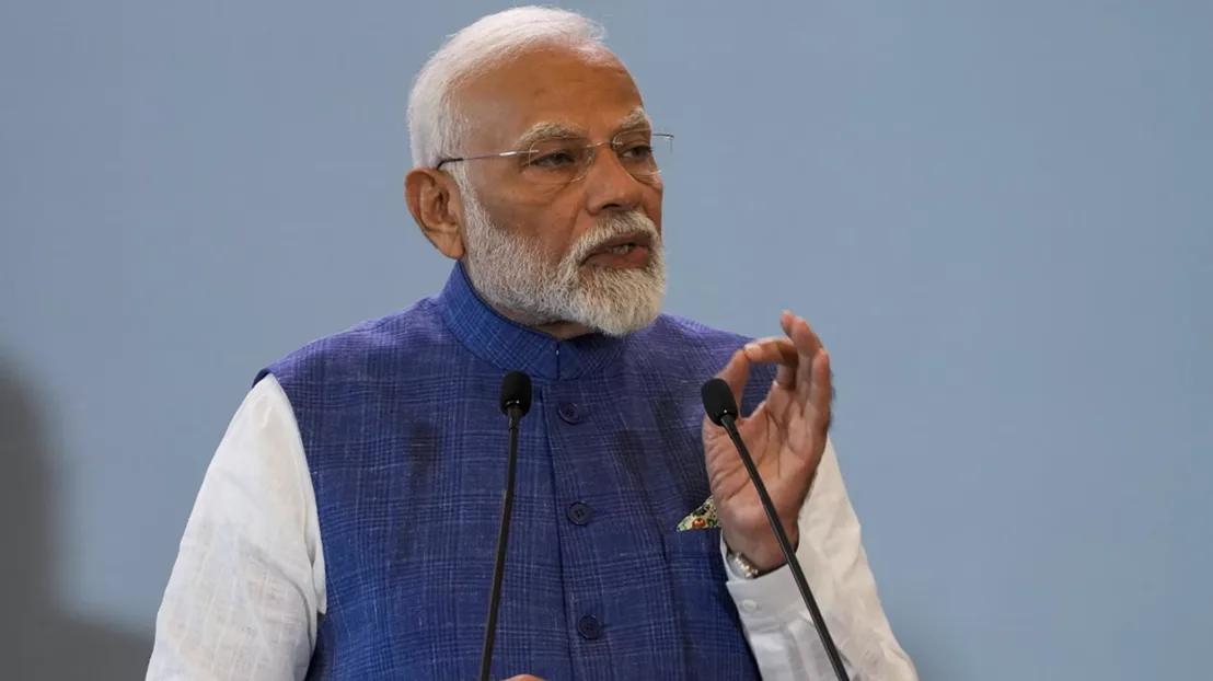 印度一小型飞机在马哈拉施特拉邦坠毁，莫迪发声